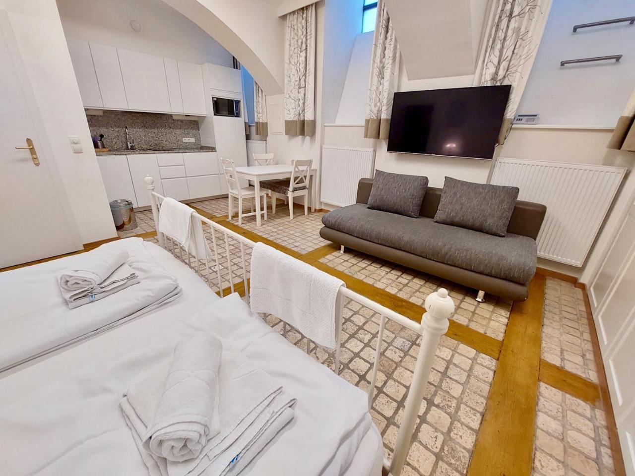 Modern Studios Near City Center Wien Eksteriør bilde