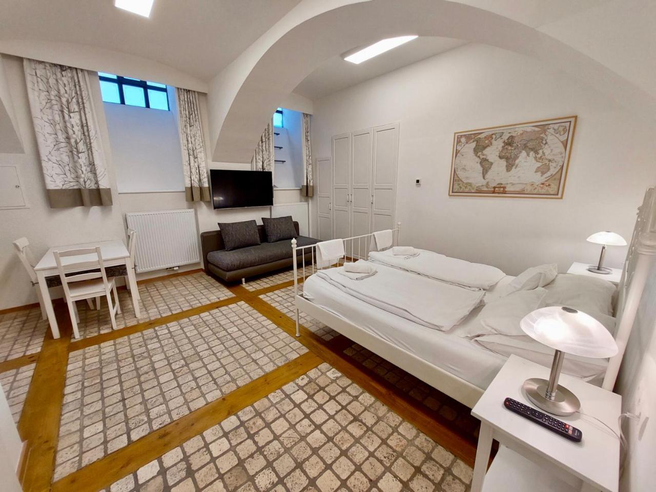 Modern Studios Near City Center Wien Eksteriør bilde