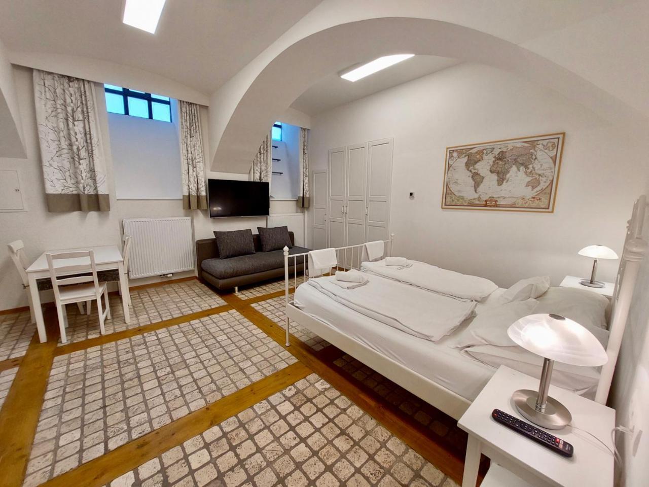 Modern Studios Near City Center Wien Eksteriør bilde